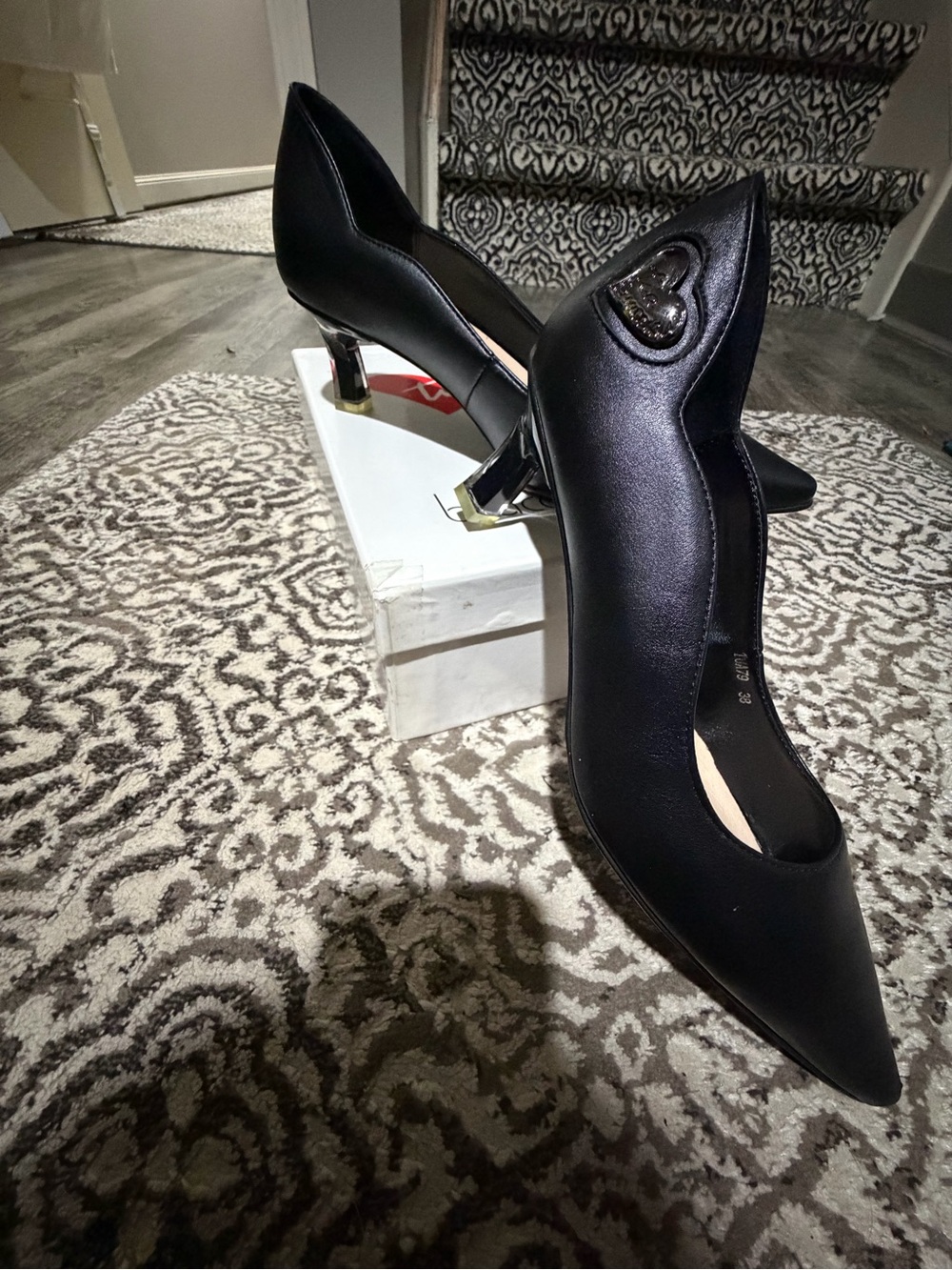 TUA by Braccialini Black Leather Heart Pumps Heels NWB EU 38 US 7-7.5